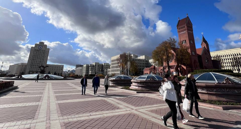 Чем кормят на шведском столе в Беларуси - туристы со всего мира летят в этот отель только ради завтраков