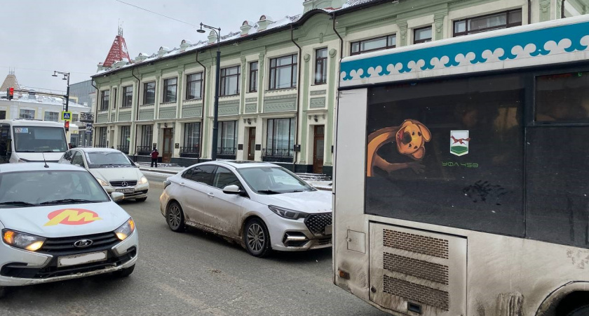 В ГАИ поставили точку: разрешен ли обгон справа - должен знать каждый водитель