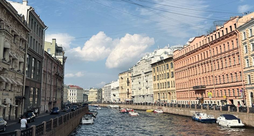 Американский турист-миллионер назвал 2 города России, в которых нужно побывать: чем его поразил второй после Питера