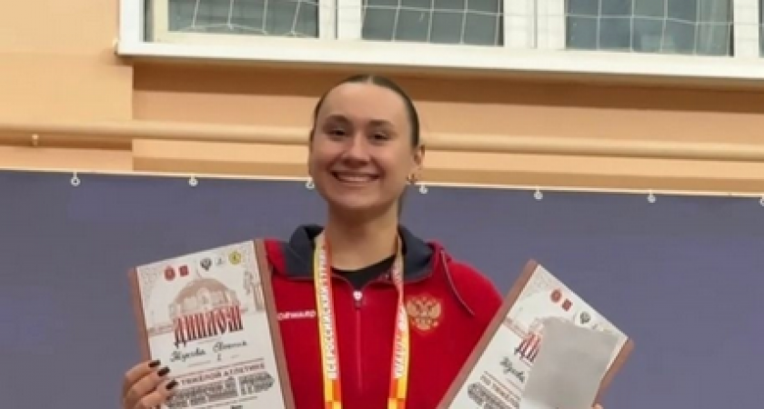 Тяжелоатлетка из Коми завоевала золото на федеральных соревнованиях 