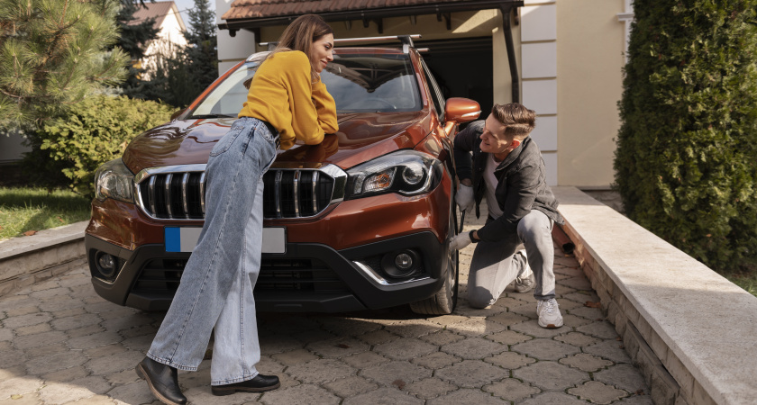 Друг купил 10-летний Lexus, а я - новую Omoda. Уже через год поняли, кто сделал глупость