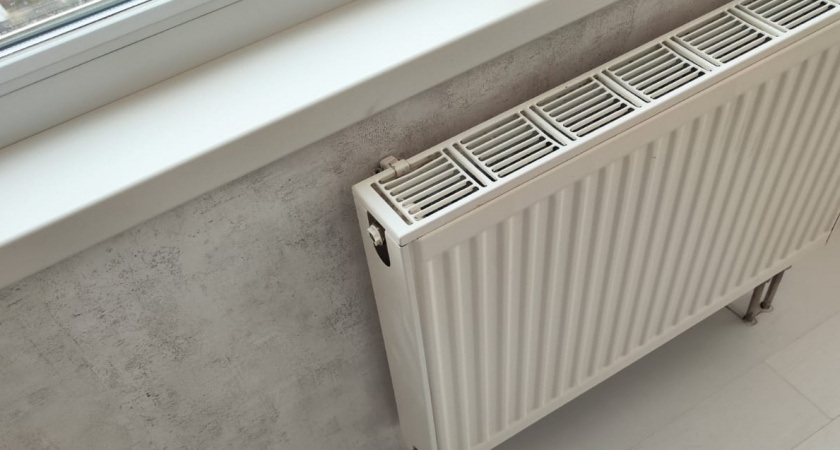 Радиаторы нагревают дом медленнее, чем должны: один хитрый приём возвращает мощность отоплению
