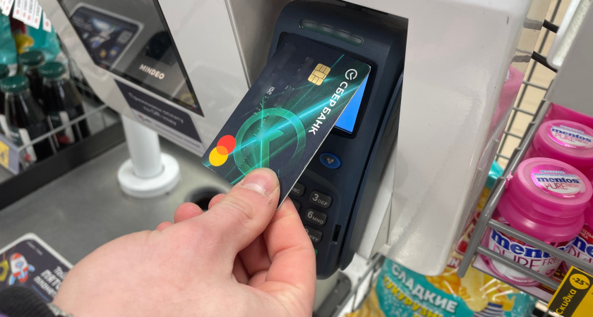 Житель Ухты осужден за использование чужой банковской карты