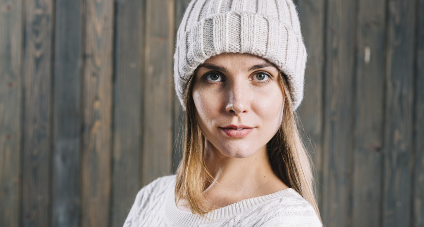 5 зимних шапок, которые добавляют линший возраст даже молодым: что надеть вместо них