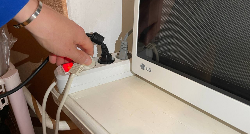 Кто крадет электричество: нет, не соседи. 7 приборов, которые ежедневно накручивают счетчик - можно ли это исправить?