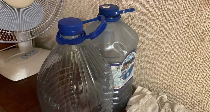 Пластиковые бутылки не выбрасываю: разрезаю на 3 части и получаю полезную вещь для дома