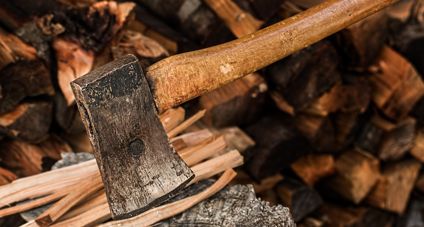Как заточить топор за 15 минут - будет острее бритвы: простые способы без затрат и помощи мастера