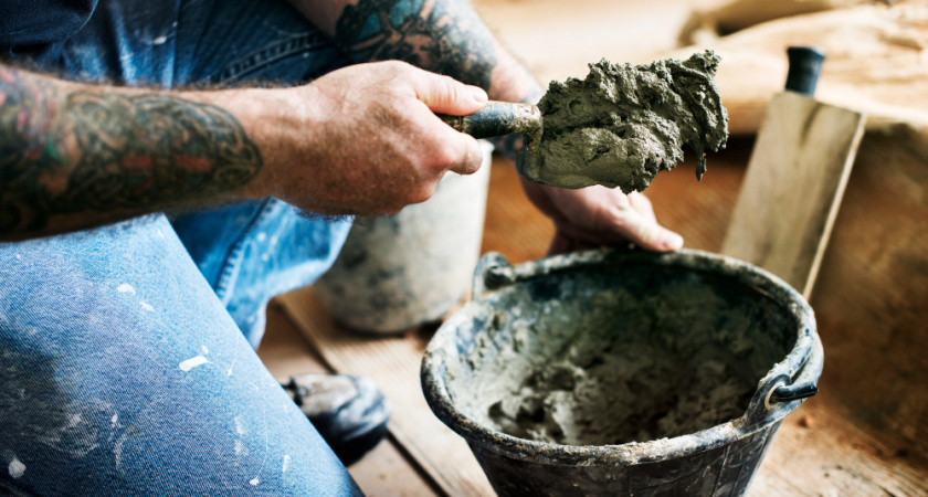 Возьмите цемент и залейте плитку без формы: для садовых дорожек — отличное решение