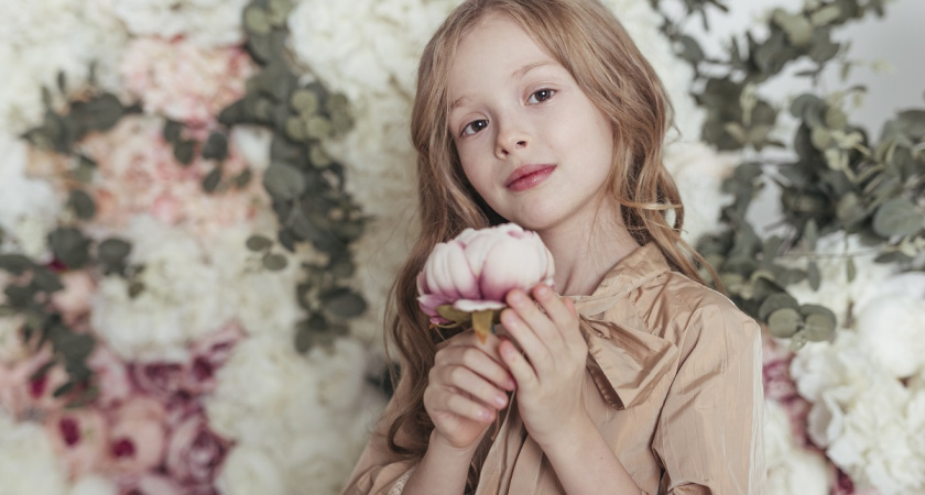 Редкое невероятное красивое старославянское имя для девочки с мощным смыслом - означает "желанное дитя" 