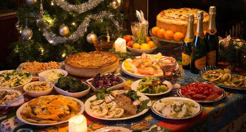 Новогодний стол 2026:  7 самых вкусных блюд для Огненной Лошади
