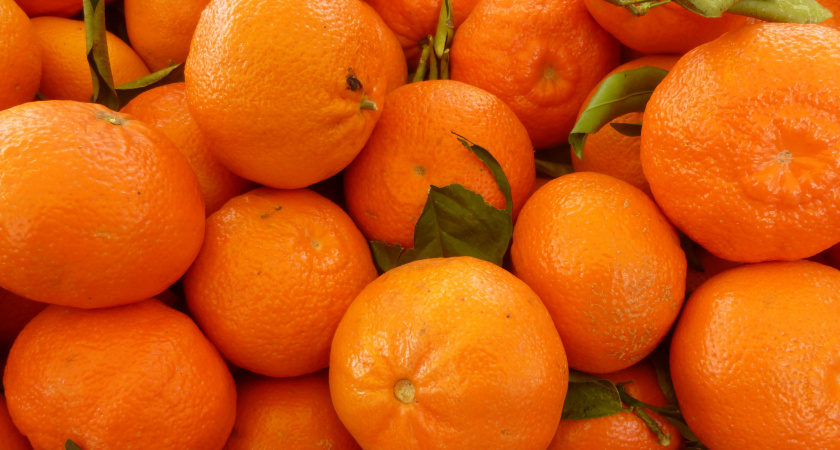 Как выбрать самые сладкие мандарины, не пробуя на вкус: советы для похода в магазин