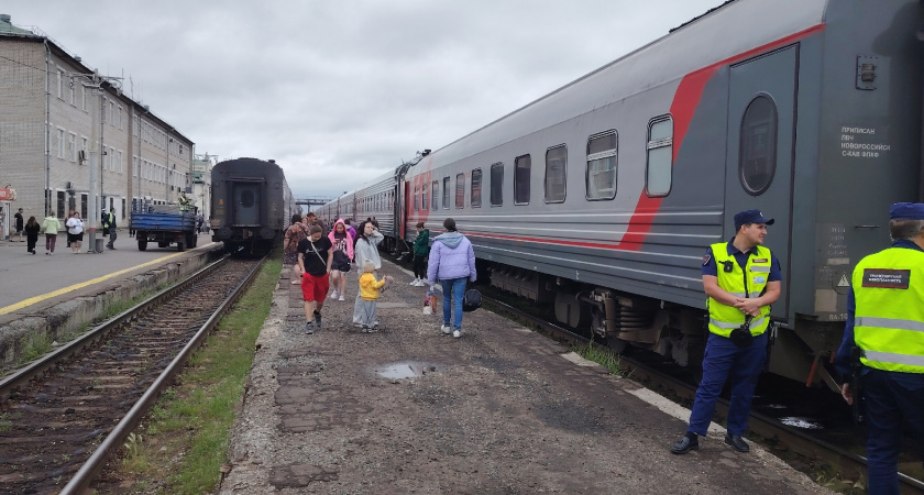 В поездах больше нельзя: пассажиры покраснели от злости и возвращают билеты в кассу - сюрприз от РЖД