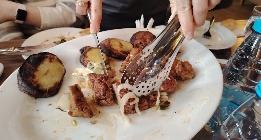 Диетологи назвали самое вредное мясо – повышает холестерин и вредит сосудам 