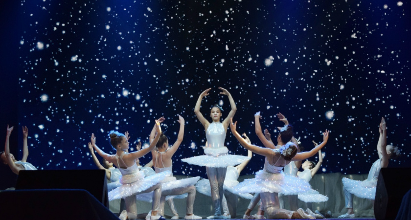 В Ухте состоялась традиционная “Ёлка главы города” с волшебным спектаклем и подарками