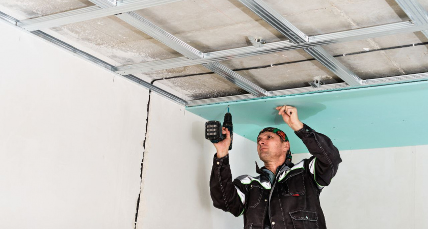 Почему я, как монтажник, в жизни не поставлю натяжные потолки у себя в доме — 4 альтернативы