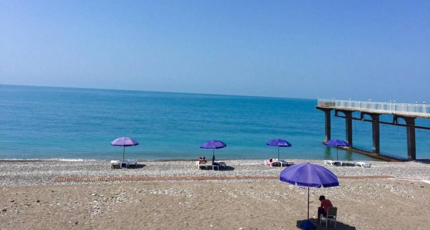 «Море грязное, люди злобные»: почему туристы не хотят возвращаться в Геленджик – честный отзыв