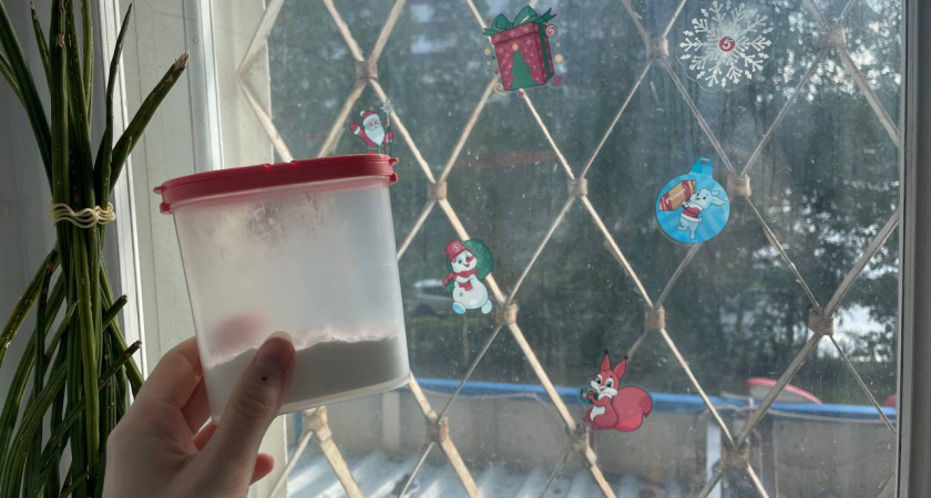 Мойщики окон добавляют в воду один белый порошок — никаких разводов: стекла кристально чистые — без усилий