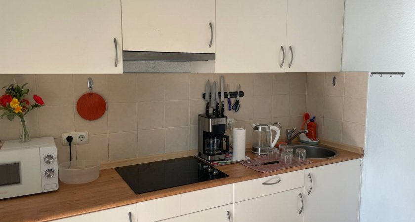 Шкафчики на кухне теперь мою только так: 4 ложки — и жир с них сползает сам