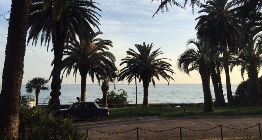 Как живут зажиточные люди в Абхазии? Побывали в доме у богатого абхазца - что нам понравилось, а что нет