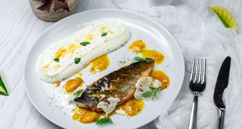 Скумбрия в сливочном соусе: идеальное блюдо для уютного ужина - уложит на лопатки даже семгу