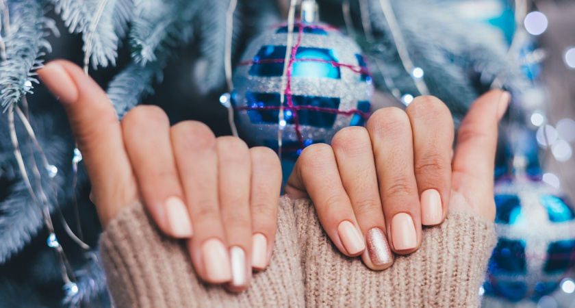 Маникюр как в салоне к Новому году 2026 в домашних условиях - хитрость для тех, кто не успел записаться