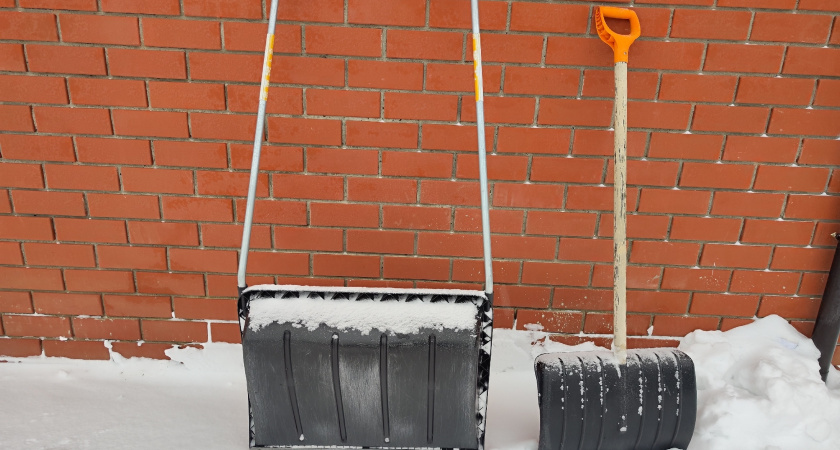 Дорожные службы Ухты ведут круглосуточную расчистку улиц и трасс