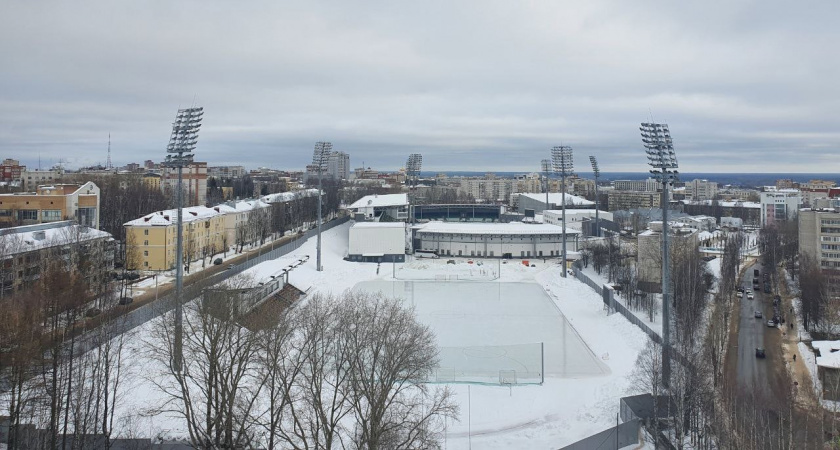 Глава Ухты проверила ход подготовки сезонных ледовых площадок для горожан