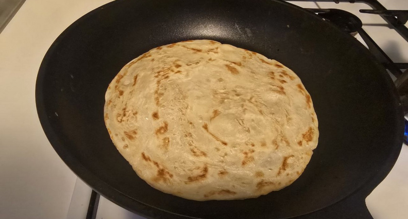 Открыла для себя лепешки роти: теперь завтрак занимает 10 минут - вот какие вкусняшки получаются