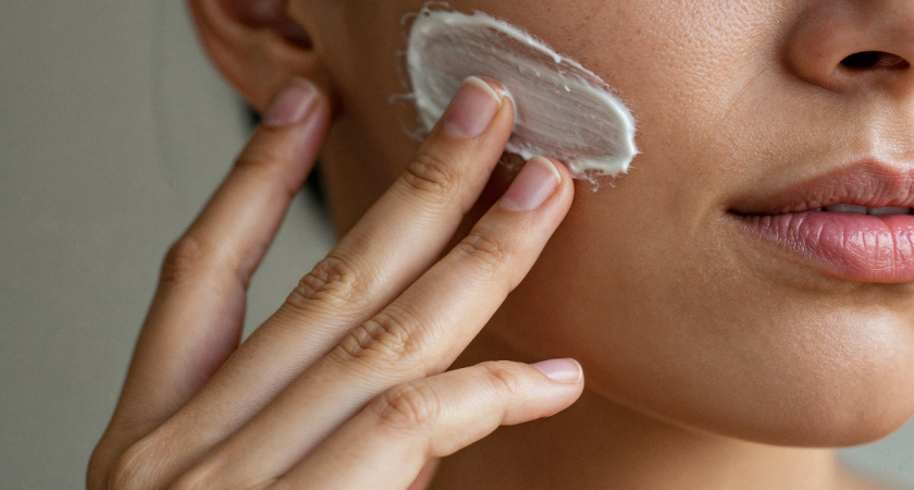 2 капли в крем для лица — эффект как после салонных процедур: секретная добавка для ночного ухода