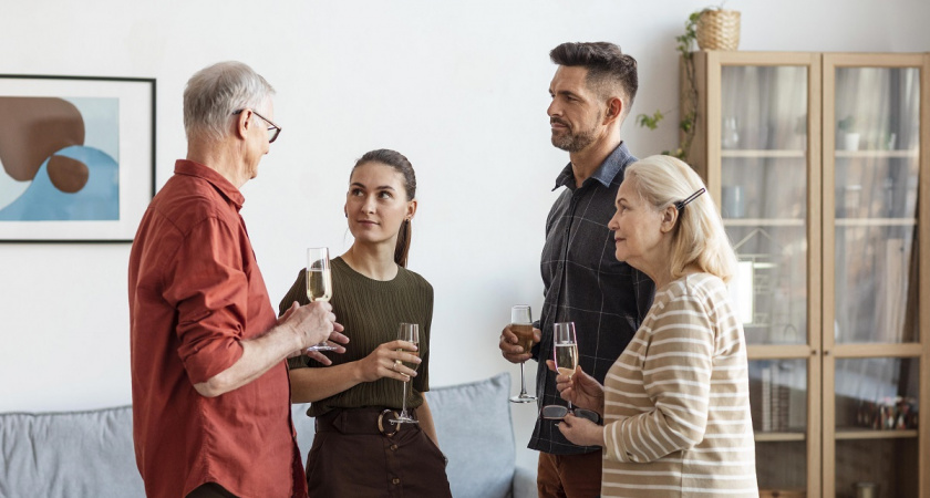 Каких людей нельзя приглашать в свой дом, даже если это близкие родственники: мудрый ответ Харуки Мураками