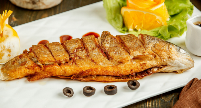 Жарю карася и карпа по рецепту из бабушкиной тетради под записью: «Как добиться идеальной хрустящей корочки»