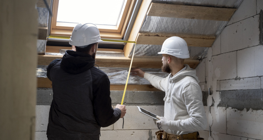 Утеплить крышу без разбора кровли - легко. Нашел самый простой и доступный метод: теперь зимой тепло, а летом - прохладно