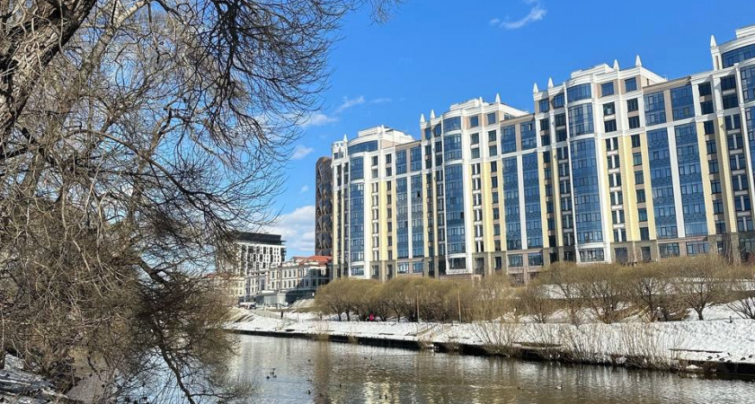 Самый закрытый город России — всего в двух шагах от Европы. Как сюда добраться и как живут местные?