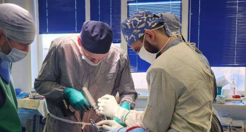 В Коми врачи спасли 18-летнюю девушку после аварии