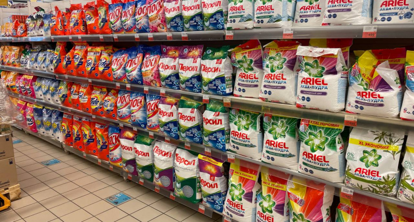 Стоят копейки, а стирают лучше элитных: 5 самых лучших стиральных порошков по версии Роскачества