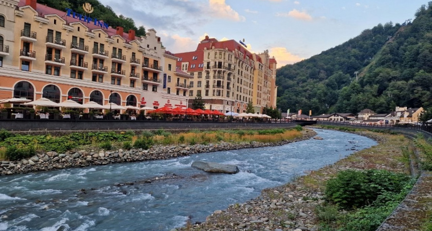 В Европу больше не рвусь: нашел городок на Волге круче и атмосфернее чем Рим и Париж - дешево и без виз