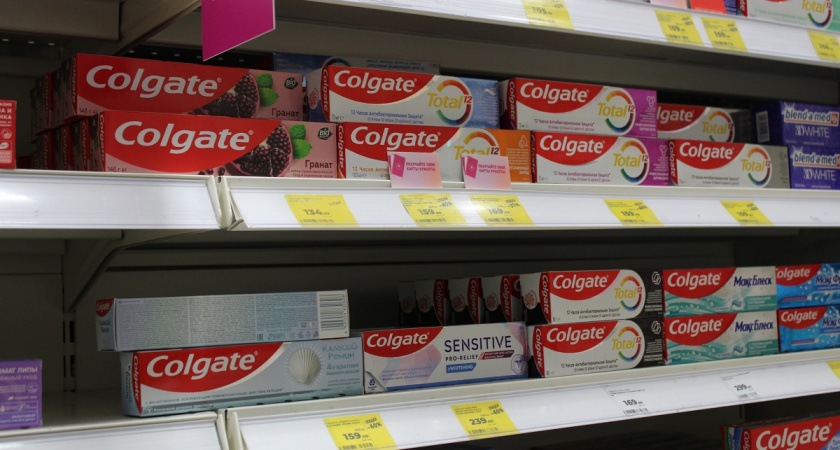 Невзрачный тюбик оказался в разы лучше премиальных: Роскачество назвало лучше марки бюджетной пасты