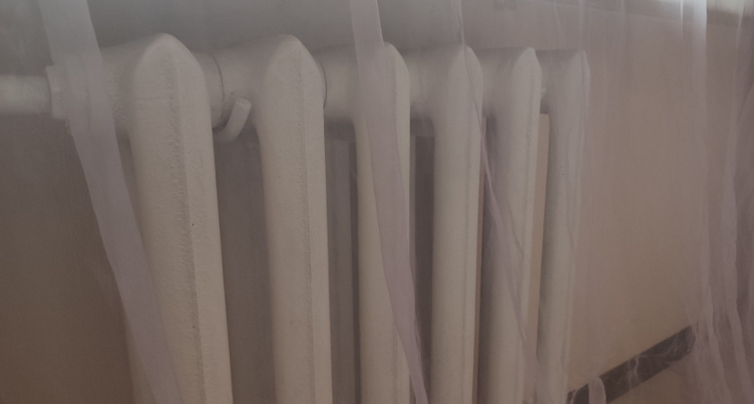 Как быстро очистить чугунные батареи внутри: простой метод от опытных хозяек