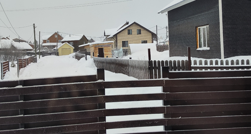 Сплошной забор из доски больше не ставлю: есть способ сделать намного красивее и за ту же цену