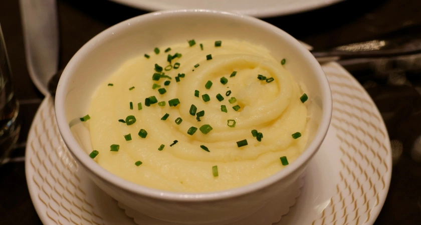 Картошку для пюре больше не варю: знакомый шеф-повар показал, как делают в элитных ресторанах