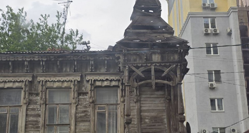 Этот город старше Москвы. Сегодня по его брусчатке ходят туристы да ветер. Показываю, что осталось от былого величия