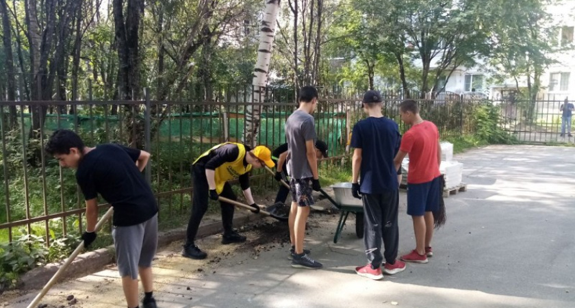 Каждый четвертый подросток в Коми получил работу через службу занятости