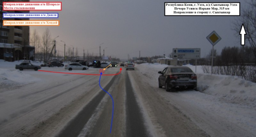 Число пострадавших в тройном ДТП в Ухте достигло четырех человек