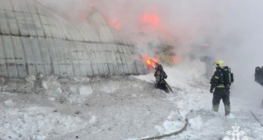 Житель Коми пострадал при возгорании ангара