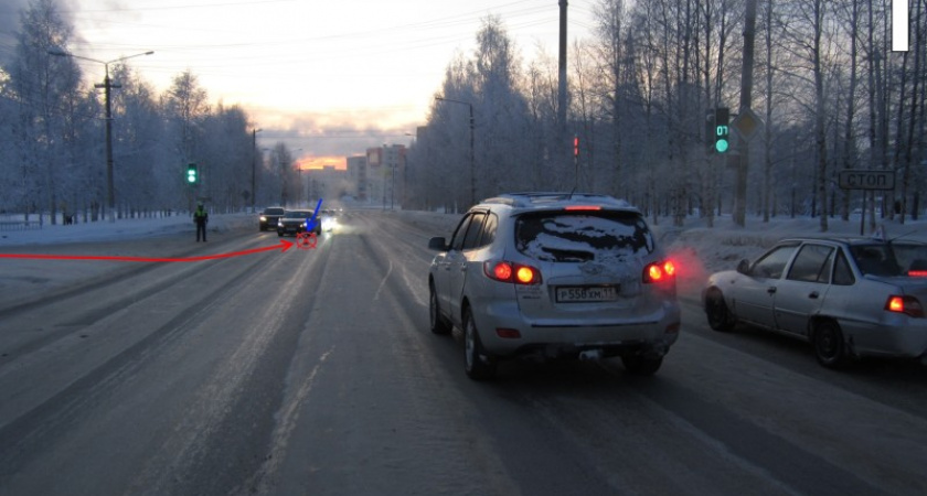В Ухте на перекрёстке столкнулись Chery и Chevrolet