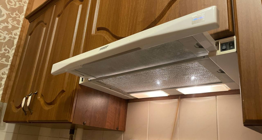 Почему умные хозяева давно отказались от вытяжки на кухни: нашли более удобный вариант