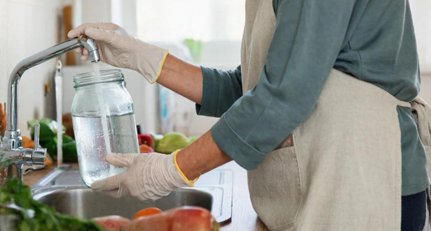 Бабушкин метод и правда работает: вода из-под крана станет чище, чем артезианская - фильтры не нужны