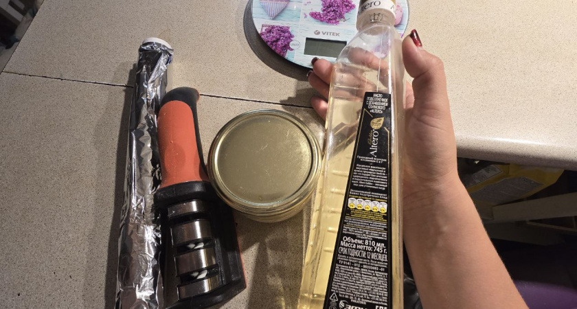 Я всегда выкидывал заглушку от масла, а напрасно: друг рассказал, что можно с помощью ее делать