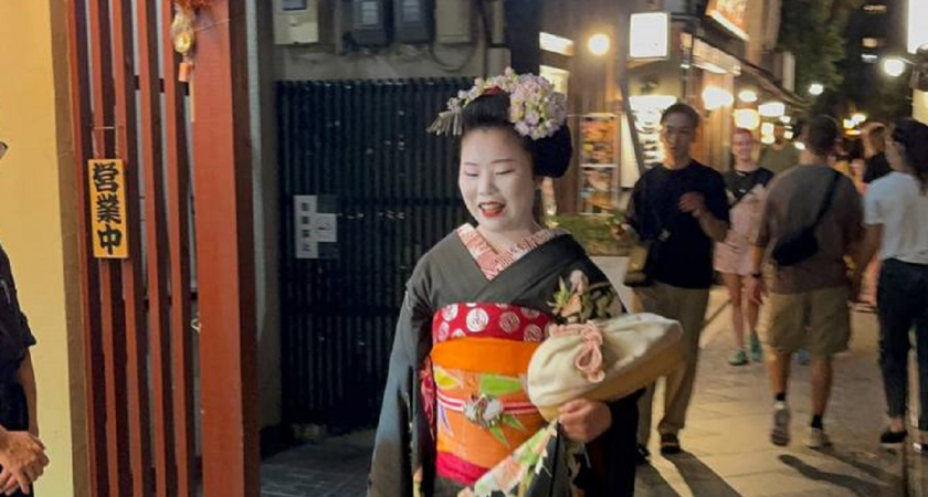 Японская гимнастика гейш, не вставая с постели: чтобы лицо было свежим, а здоровье крепким - творит настоящие чудеса