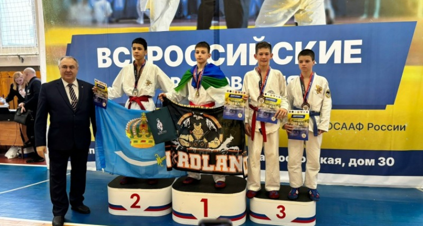 Бойцы из Коми завоевали золото на всероссийском турнире по рукопашному бою